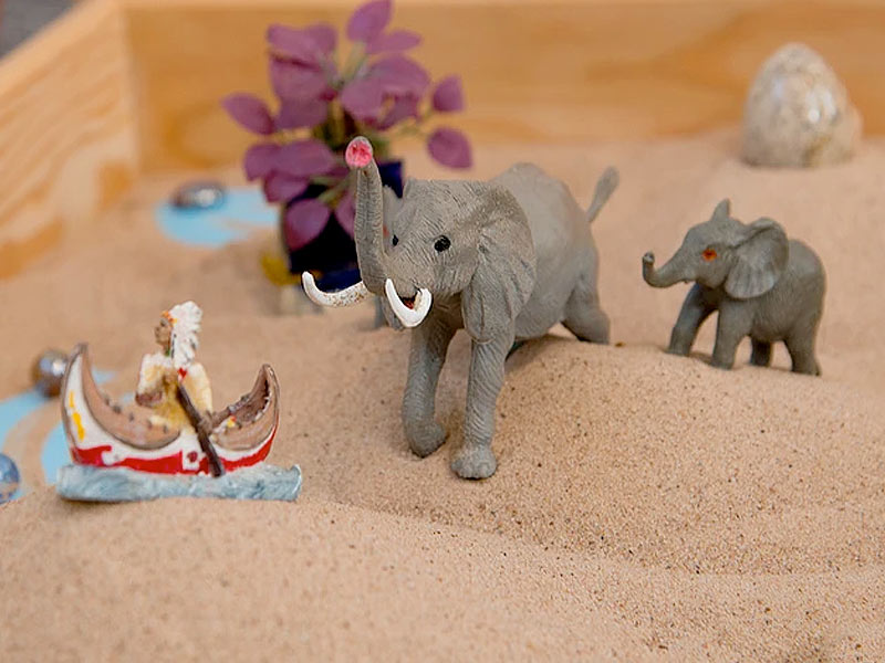 sandplay-therapy-gallery-01-empowered-therapy-training